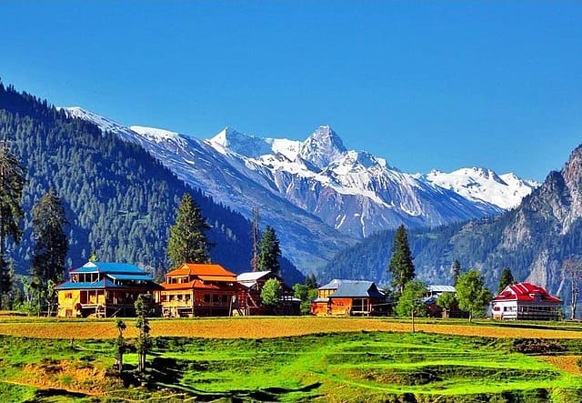 3N/4D Srinagar Tour Package by Cab